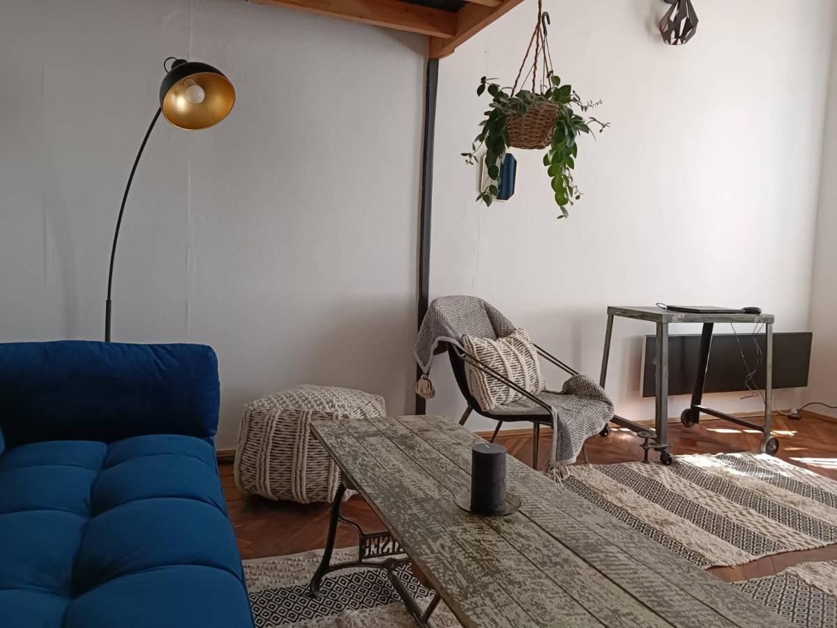 Апартаменти Hipster Paradise *